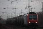 SBB Cargo 482 031 am 6.1.12 mit einem Kesselwagenzug durch Ratingen-Lintorf.