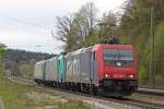 482 048 zog am 14.4.14 185 617 und E412 019 durch Aßling.