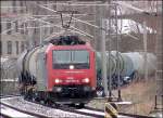 482 020-5 mit einem  li , kurz hinter dem Hbf Stralsund. (am 09.02.07)