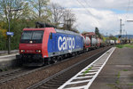 DB/SBB: Nordwärts fahrender Güterzug mit der SBB CARGO Re 482 016-3 bei Haltingen am 14.