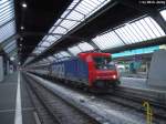 Re 484 016-1 am 20.2.2011 in Zürich HB als EC 15 nach Milano Centrale.