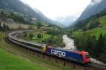 E 484 019 mit EC 15 von Zrich HB nach Milano Centrale am 30.08.2011 unterwegs bei Wassen.