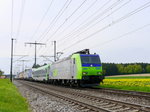 BLS - 485 020-0 mit Güterzug unterwegs bei Lyssach am 30.04.2016