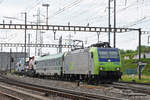 Re 485 010-3 durchfährt den Bahnhof Pratteln. Die Aufnahme stammt vom 31.05.2018.