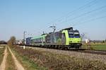 Am Nachmittag des 02.04.2020 fuhr Re 485 013  BLS Cargo - Die Alpinisten  mit ihrer RoLa (Freiburg (Brsg) Rbf - Novara Boschetto), welche sie nur bis zum Grenzbahnhof Domodossola bespannen wird, südlich von Buggingen über die Rheintalbahn in Richtung Schweiz.