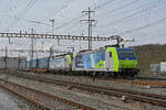 Doppeltraktion, mit den BLS Loks 485 005-3 und 475 401-6 durchfährt am 23.02.2023 den Bahnhof Pratteln.