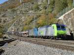 Infolge eines Kabelbrandes an der Infrastruktur der BLS zwischen Goppenstein und Hohtenn fuhren die Re 185 016 und die bei Angeltrain gemietete BR 185 537 erst um 13.40 Uhr durch den Bahnhof von