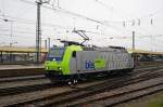 BLS Lokomotive 485 001-2 an einen Regentag beim Badischen Bahnhof in Basel.