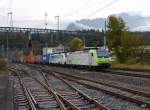 BLS - Loks 485 013-7 und  486 vor Güterzug bei der durchfahrt in Gwatt am 10.10.2014