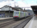 BLS - Loks 486 505 und 486 503 mit Güterzug bei der durchfahrt im Bahnhof von Liestal am 16.04.2016