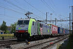 Re 486 509-3 durchfährt am 18.06.2022 den Bahnhof Pratteln.