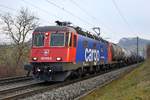 Re 620 016-6  Illnau-Effretikon  kommt mit einem Kesselzug zurück und ist in Richtung Basel unterwegs, aufgenommen bei Zeihen AG am 27.11.2020.