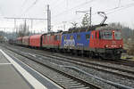 Sehr langer Güterzung Gerlafingen-RBL mit den Re 620 660  Tavannes  und Re 420 324-6   anlässlich der Bahnhofsausfahrt Gerlafingen am 10.