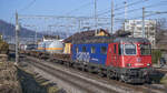Re 620 024-0  Rothrist  ist in Wettingen AG in den RBL unterwegs, aufgenommen am 14.01.2022.