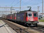 SBB - Re 6/6  620 086-9 mit Re 4/4 11231 mit Re 4/4 11 349 und Re 6/6 11670 vor Güterzug bei der durchfahrt im Bahnhof Prattelen am 05.05.2014