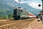 Auch etwas aus meinem Archiv (ab Analogbild): Re 6/6 11684 Uznach zieht im Oktober 1999 ihren EC durch Ambri-Piotta gegen Norden.