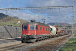 Re 620 049-7 durchfährt den Bahnhof Gelterkinden. Die Aufnahme stammt vom 14.11.2017.