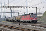 Re 620 044-8 durchfährt den Bahnhof Pratteln. Die Aufnahme stammt vom 09.01.2018.