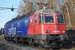 Re 620 046-3  Bussigny  beim Wenden zur Übernahme eines neuen Zuges im RB Basel auf Seite Pratteln am 06.02.2019. Aufgenommen vom Feldweg neben der Hauptstrasse.