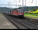 SBB - Loks  620 064-6 und  420 325-3 mit Güterzug unterwegs in Riedtwil am 04.05.2019