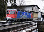 Am Morgen des 26. Februar 2020 konnte man in Gerlafingen nur während einer sehr kurzen Zeit Güterzüge bei winterlicher Stimmung fotografieren.
Lokzug von SBB CARGO mit der Re 620 046-3  BUSSIGNY  in Gerlafingen wartend  auf die Abfahrt nach Solothurn.
Schöne Fotos entstehen bei schönem Wetter. Da die Bahn bei jedem Wetter unterwegs ist, zeige ich zur Abwechslung auch einmal sehr gerne Schlechtwetterbilder.
Foto: Walter Ruetsch