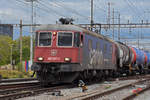 Re 620 047-1 durchfährt den Bahnhof Pratteln. Die Aufnahme stammt vom 28.09.2020.