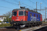 Re 620 072-9 durchfährt solo den Bahnhof Pratteln. Die Aufnahme stammt vom 30.09.2020.