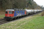 Re 620 008-3  WETZIKON  mit dem Güterzug Biel-RBL bei Niederbipp am 22. März 2021.
Foto: Walter Ruetsch