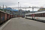 Güterverkehr im Personenbahnhof Luzern.