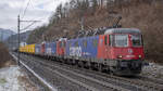 Fast wie einst am Gotthard...: Re 620 079-4 (11679)  Cadenazzo , 11632  Däniken  und 11665  Ziegelbrücke  sind unterwegs in den RBL, aufgenommen bei Villnachern AG am 10.01.2022.
