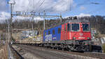 Re 620 010-9  Spreitenbach  ist auf dem Weg in den Tessin, Brugg VL am 23.02.2022.
