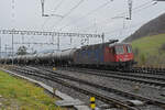 Re 620 021-6 durchfährt am 04.01.2023 den Bahnhof Effingen.