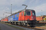 Re 620 087-7 ist beim Güterbahnhof Muttenz abgestellt. Die Aufnahme stammt vom 13.11.2016.