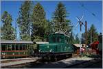 Noch eine Ge 4/4, diesmal im Museumsgeländer der Blonay - Chamby Bahn in Chaulin, zeigt sich die +GF+ Ge 4/4 75.