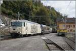 Die MOB Ge 4/4 8002 '125 Jahre MOB' verl�sst nach einem Distanzhalt mit ihrem GoldenPass Express GEX 4069 den Bahnhof von Chamby. Der Zug ist auf dem Weg von Interlaken Ost nach Montreux.  
Fotostandpunkt: Bahnsteig in Chamby.

17. Oktober 2026