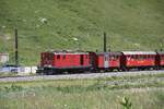 Der Sonderzug zum Jubil�um 100 Jahre FO hat am 05.07.2026 die Gallerie am Oberalppass verlassen und f�hrt jetzt Richtung Andermatt.
