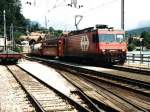 HGe 4/4 101 963-7 mit Zug Luzern-Interlaken-Ost auf Bahnhof Brienz am 24-07-1995.