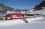 Am 18.2.12 erreicht die HGe 101 962-9 mit dem IR 2220 Lungern.