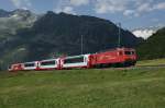 HGe 4/4 II 103 nhert sich am 27.7.12 mit dem Glacier-Express 904 Ntschen.