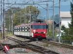 zb - HGe 4/4  101 965-2 mit Schnellzug unterwegs bei der einfahrt in den Bahnhof Meiringen am 11.09.2012  ..