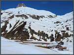 Auf 2033 m überquert die Furka-Oberalp-Bahn den Oberalppass.