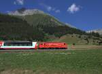 Diese Maschinen sind die einzigen noch verkehrenden Lokomotiven der MGB. Sie ziehen neben den Autoz�gen durch den Furkatunnel und einigen G�terz�gen nach Zermatt den Glacier Express von Zermatt nach Disentis. Hier aufgenommen am 05.07.2026 kurz vor Rueras.