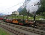 Die Limmat (D1/3) verlsst mit ihrem Zug den Bahnhof Erstfeld am 09.09.2007 bei trbem Wetter.