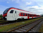 SBB ( RegionAlps) - Neuer Stadler Zug RABe 94 85 0 533 702-2 ausgestellt mit Besichtigung des Ganzen Zuges während dem Bahnfest in Etzwilen am 27.04.2025
