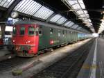 Dt 50 85 92-33 927 mit Ersatzzug nach Basel SBB im Bahnhof Zrich HB, 10.07.2010.