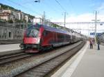 RJ als Extrazug Neuchatel-Biel bei Ausfahrt in Neuchatel. Dieser Zug verkehrte fr das Fest  150 Jahre Arc Jurassien , 26.09.2010.