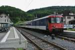 BDt EWII 50 85 82-33 928-1 mit seinem EWI/II Pendel als Dienstextrazug in Läufelingen, 09.07.2014. 