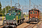 Be 6/8 13302 und die Be 4/4 BT-14 treffen sich bei einer Sonderfahrt im Bahnhof Pfäffikon SZ.Bild vom 29.8.2015