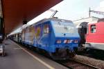 Eine Re 456 (Voralpen-Express) am 23.4.03 in Arth-Goldau