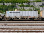 SBB - Beladener Güterwagen vom Typ  Ks 21 85 330 1 402-1 im Bahnhof von St.Maurice am 09.05.2017